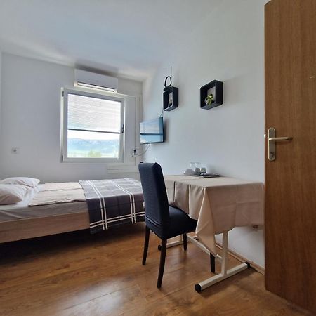 Rooms For Two With Private Bathroom Near Split Center المظهر الخارجي الصورة