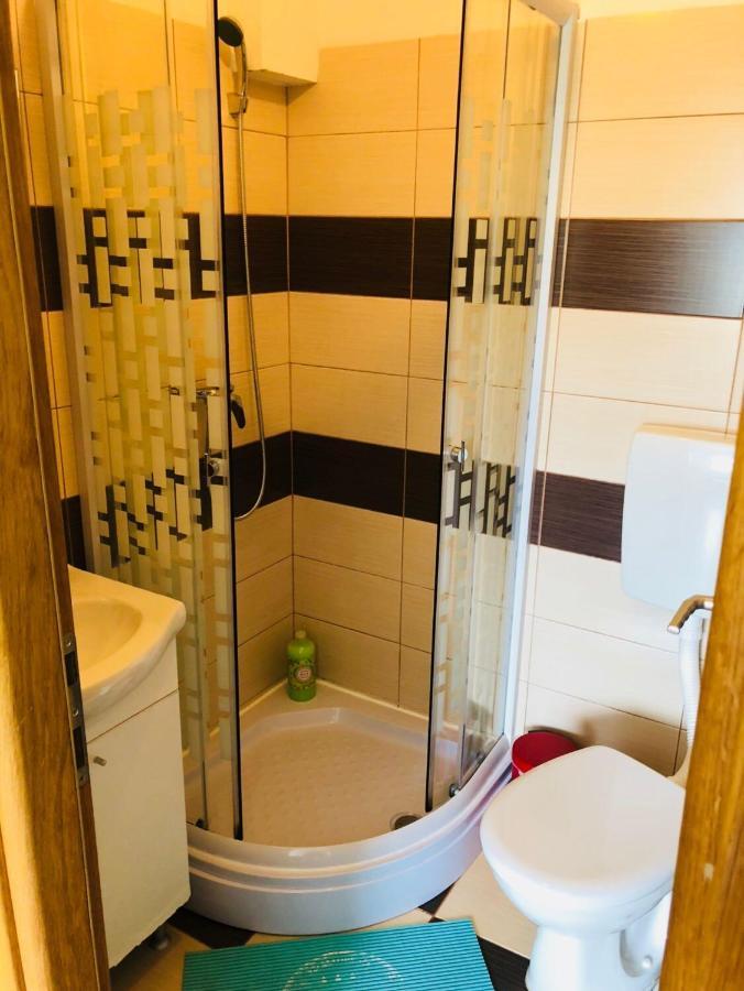Rooms For Two With Private Bathroom Near Split Center المظهر الخارجي الصورة