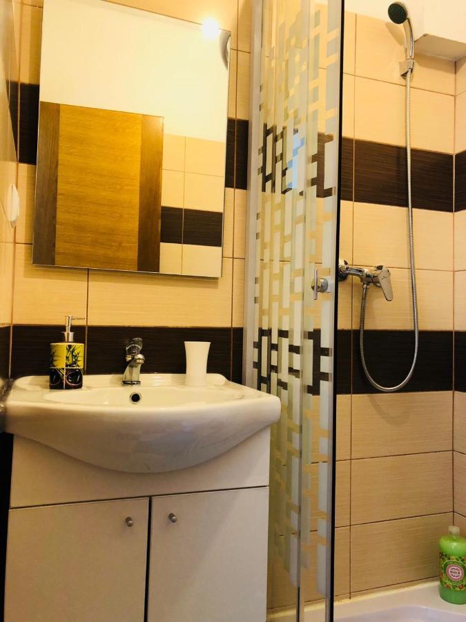 Rooms For Two With Private Bathroom Near Split Center المظهر الخارجي الصورة