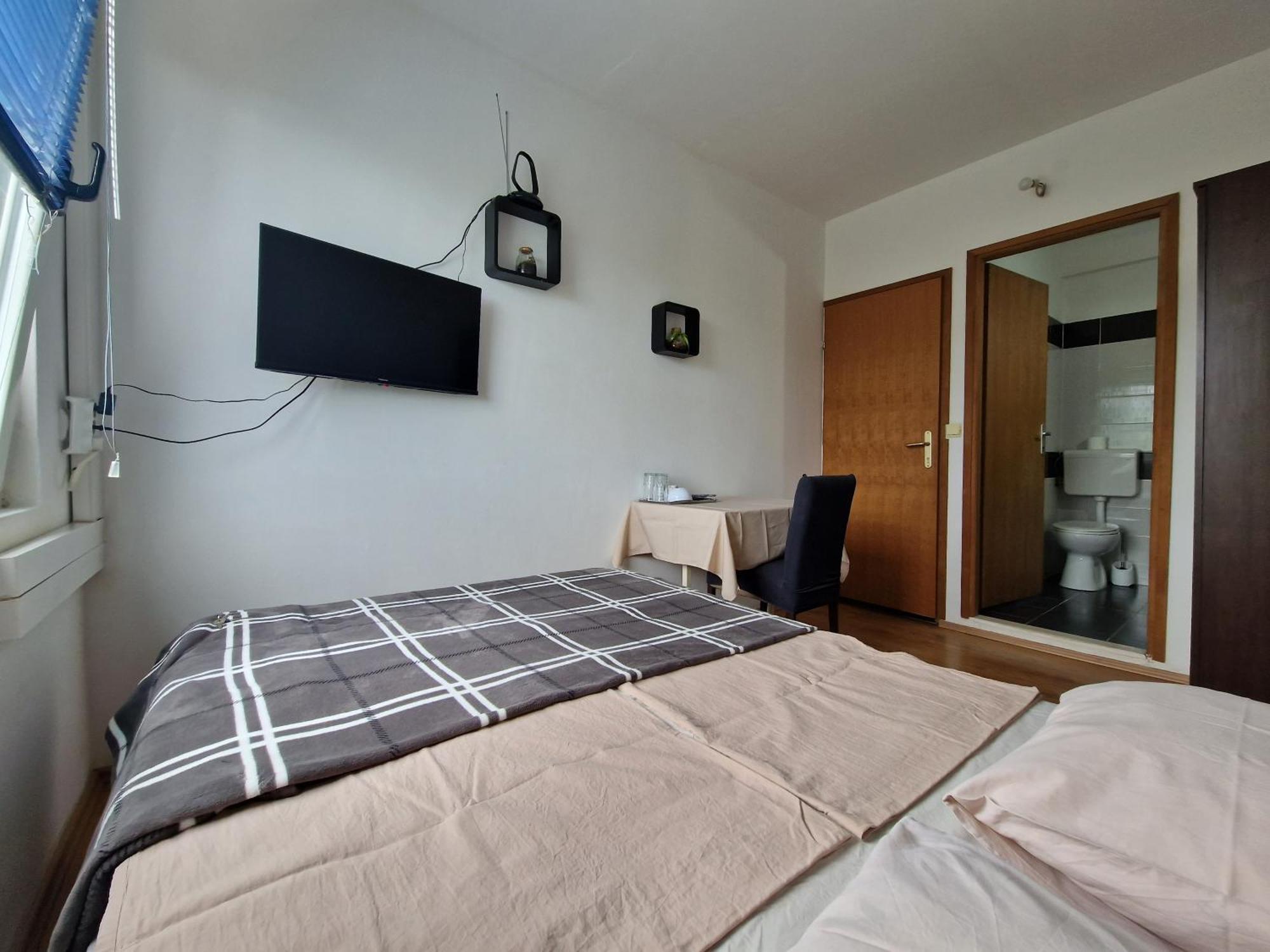 Rooms For Two With Private Bathroom Near Split Center المظهر الخارجي الصورة